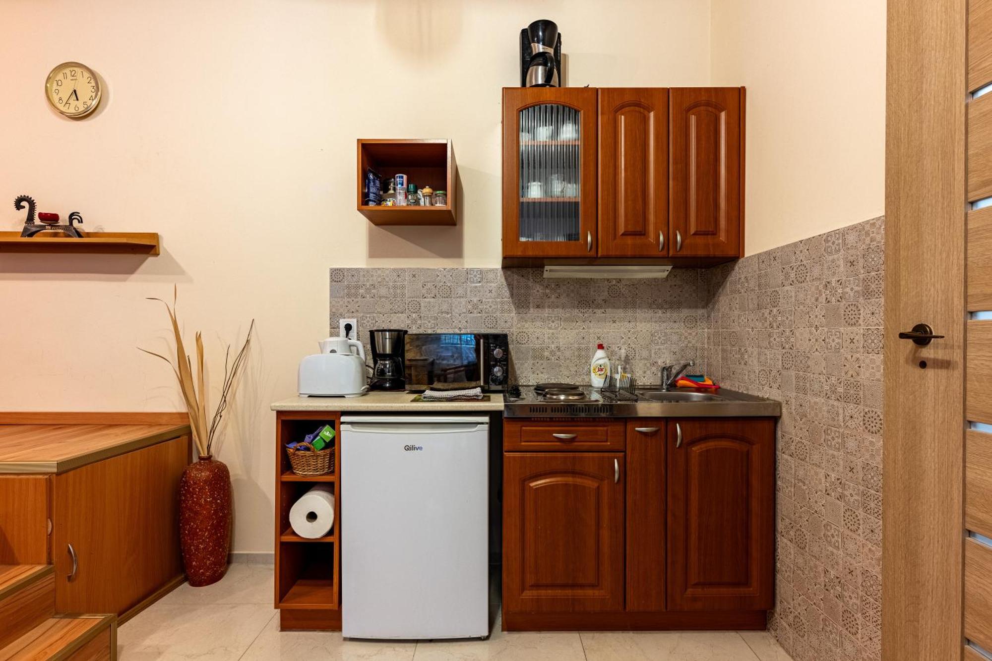A Quiet Studio In The Heart Of The City Budapest Exteriör bild